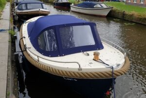 Buiskap Crescent Allure Sunbrella Captain navy